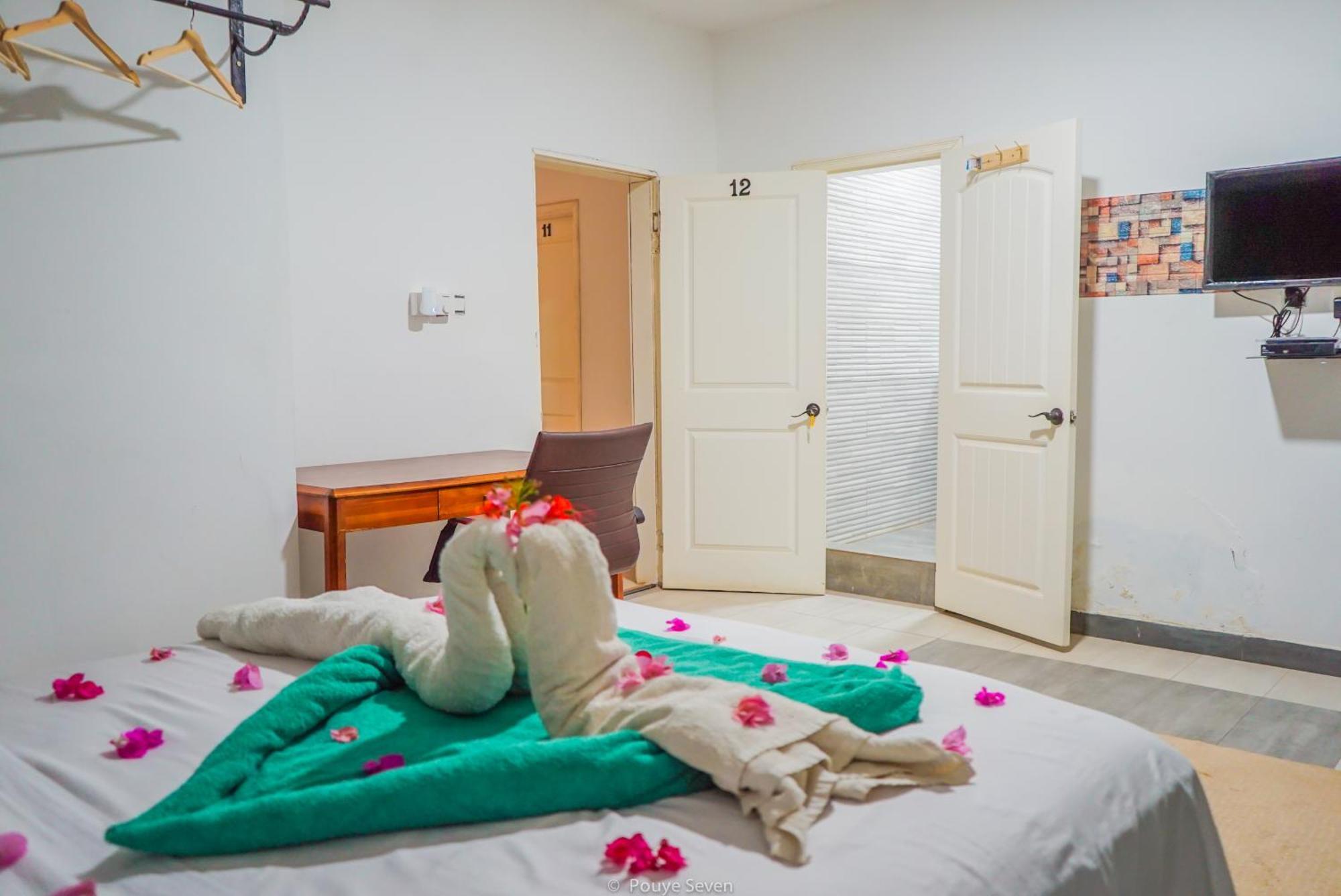 Mgm Apartments Gambia コロリ エクステリア 写真