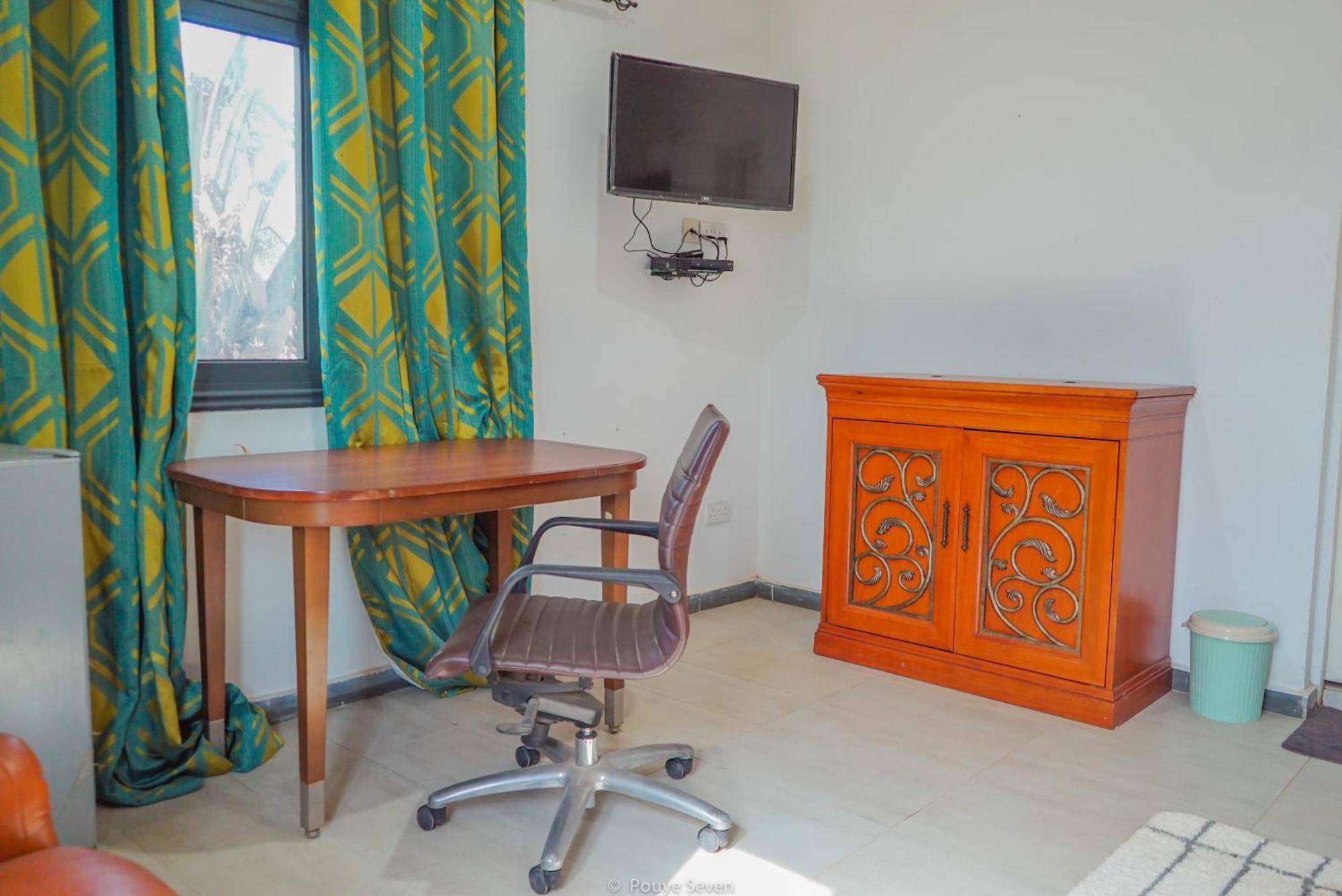 Mgm Apartments Gambia コロリ エクステリア 写真