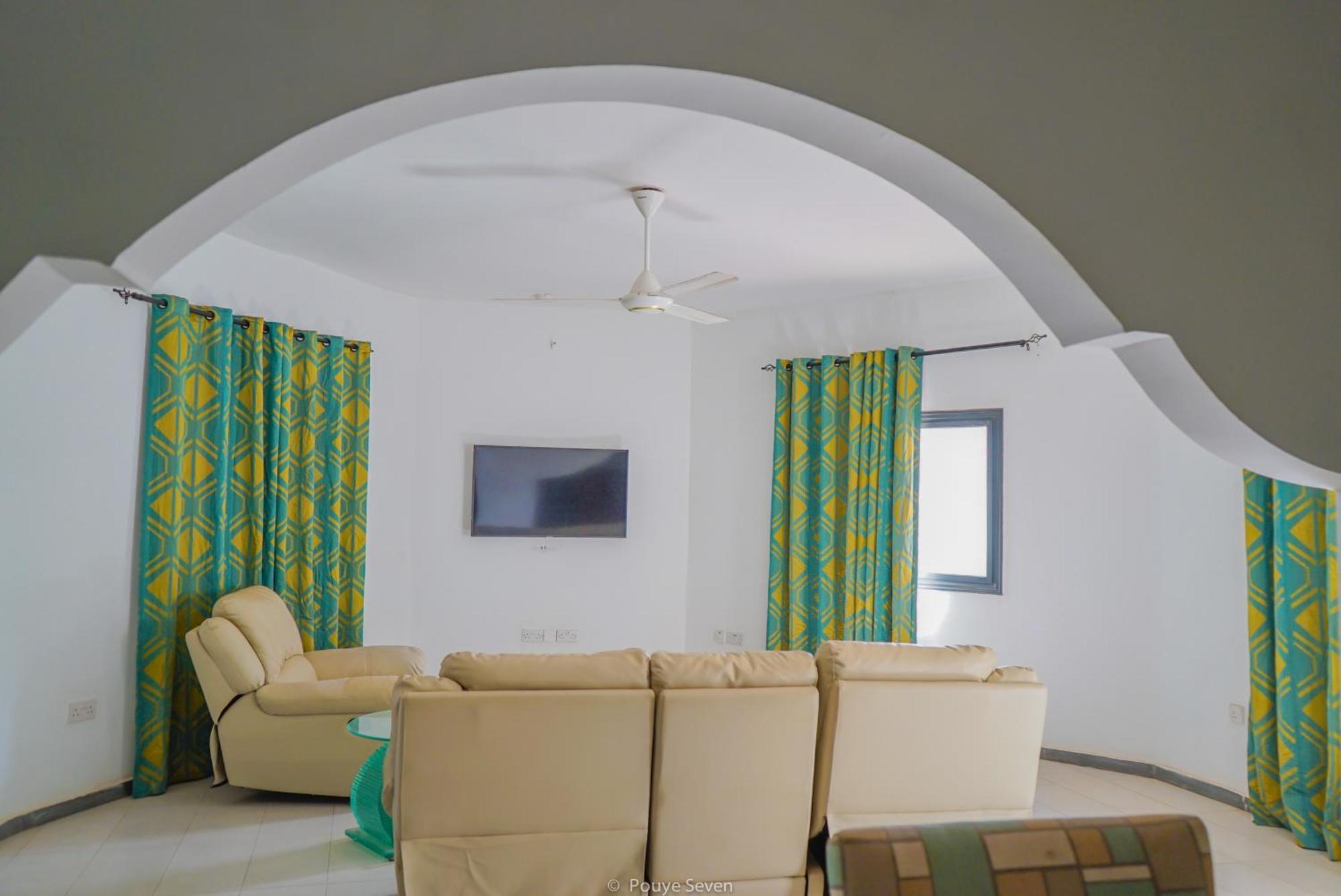 Mgm Apartments Gambia コロリ エクステリア 写真